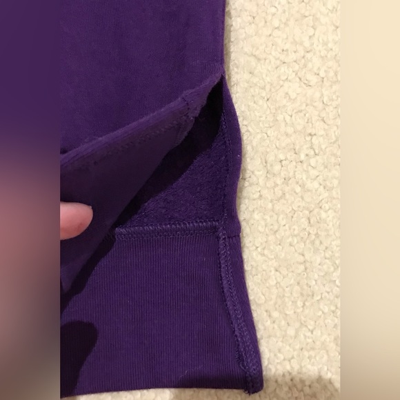 🆕🔥PINK BY VS REALLY CUTE CREW NECK FITTED SWEATSHIRT PURPLE&GRAY NWOT!! - Picture 5 of 6